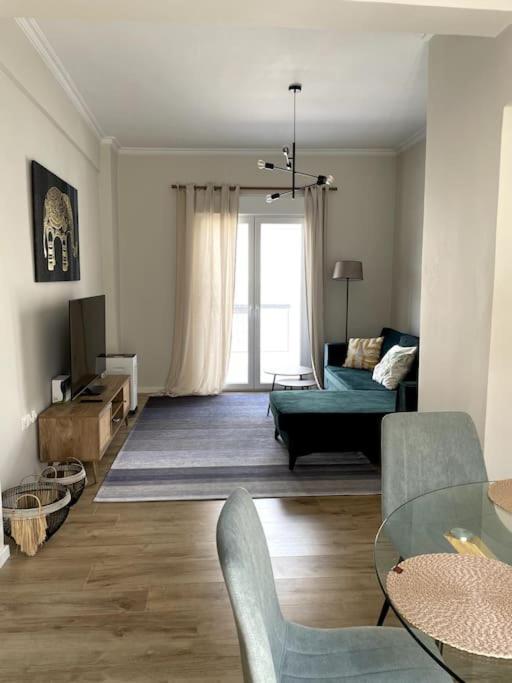 Luxury Penthouse In Pagrati Apartment *